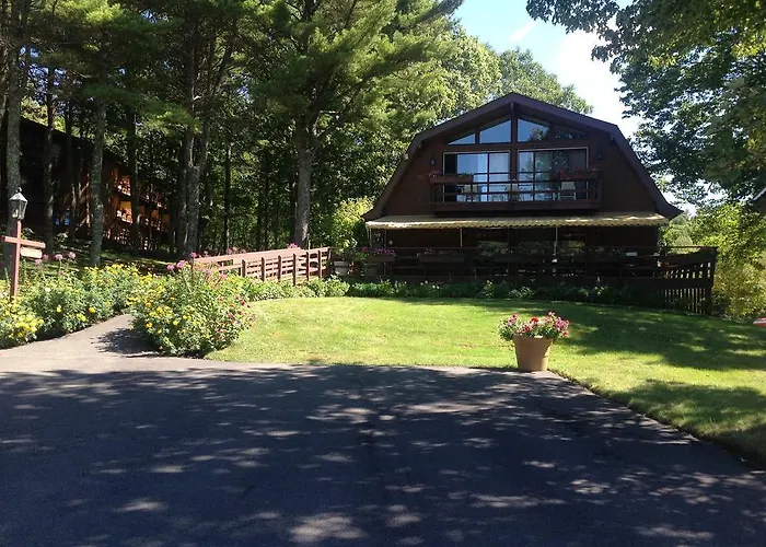 Hotel near College: Howard House Lodge