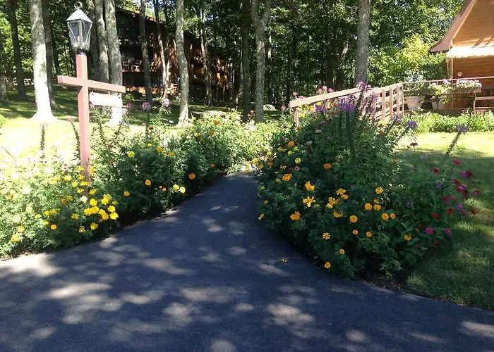 Hotel near College: Howard House Lodge