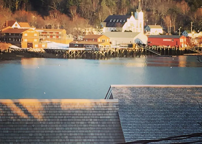 Captain Sawyer'S Bed And Breakfast