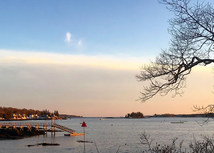 Captain Sawyer'S Bed And Breakfast